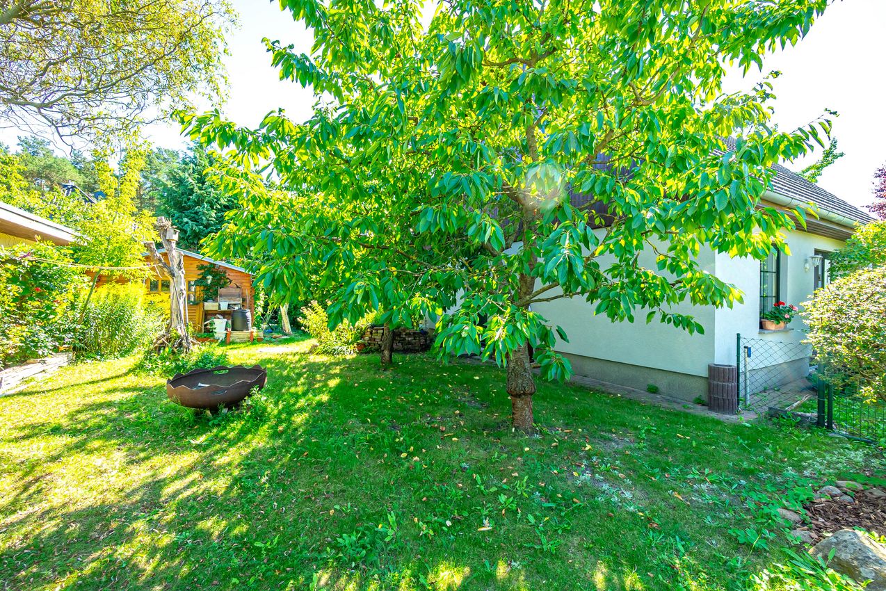 Linke Grundstücksseite