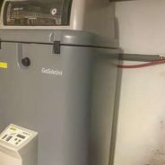 KG Gas-Solaranlage mit Pufferspeicher