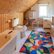 DG Wannenbad mit Gas-Therme