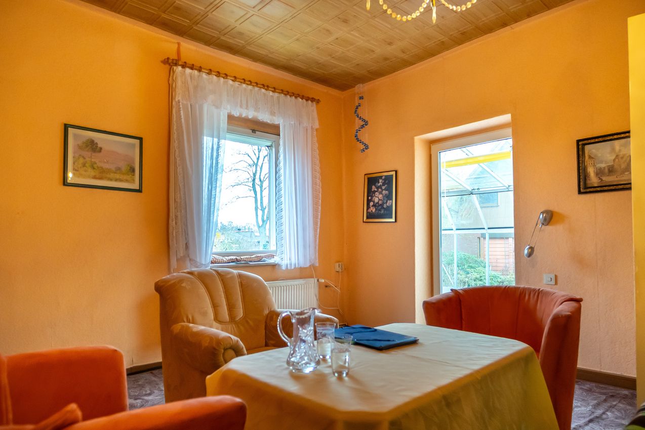 EG Wohnzimmer Ansicht 1