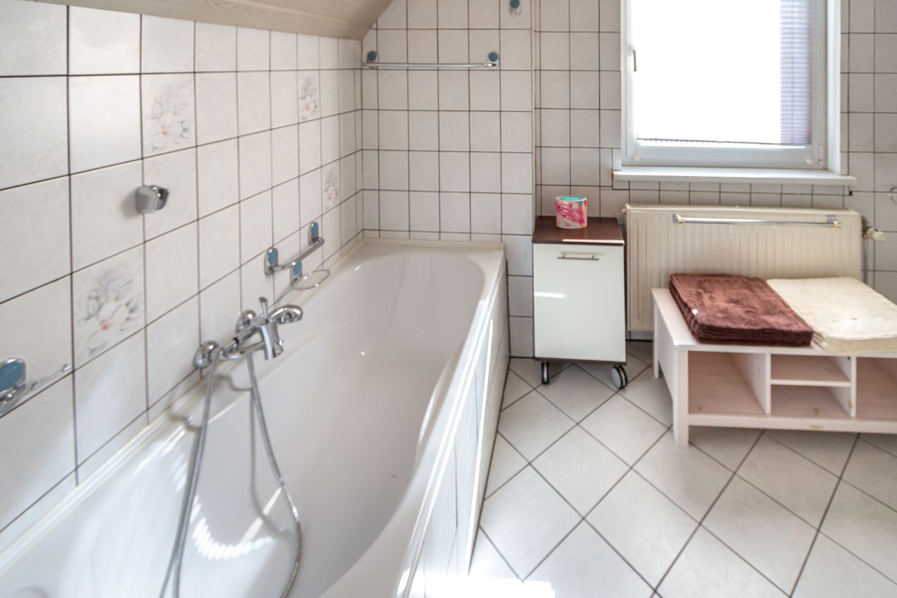 DG Wannenbad Ansicht 1