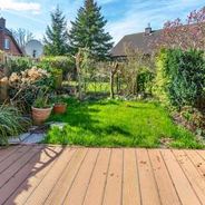 Süd-Terrasse mit Gartenblick