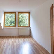 DG Schlafzimmer mit begehbarer Ankleide