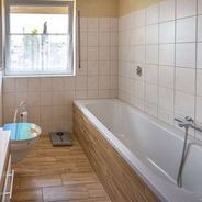 Wannen-Duschbad Ansicht 1