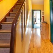 EG Mittelflur mit Treppe zum OG