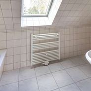 DG Wannenbad mit WB und WC