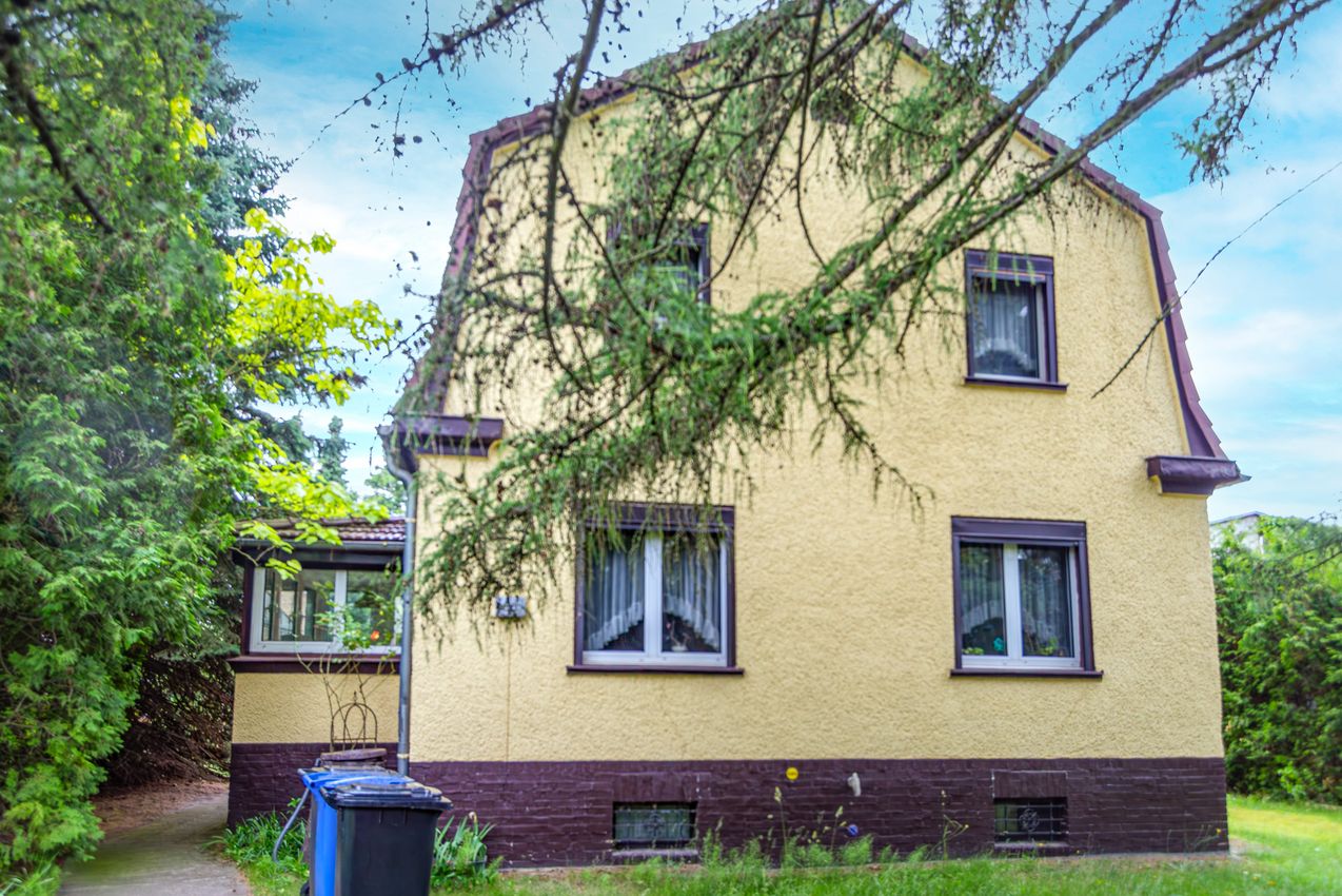 Hausansicht von der Straße