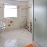 OG Mod. Duschbad mit WB und WC