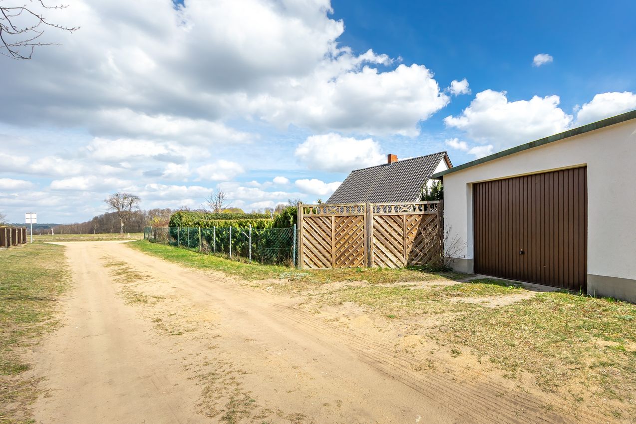 Garagenzufahrt über Privatstraße