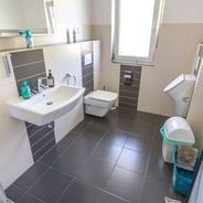 EG Gäste-WC mit Dusche und WB