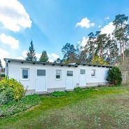 Nebengebäude mit Garage