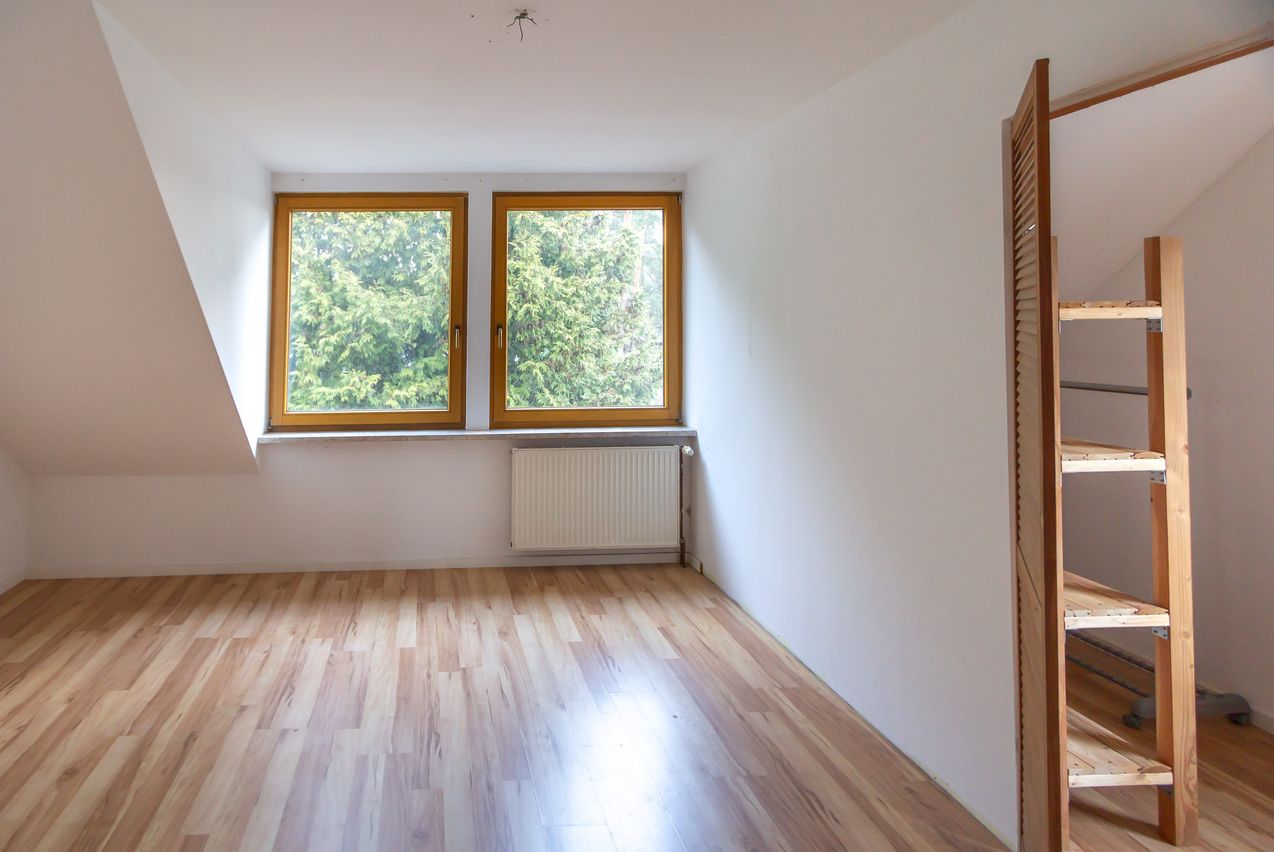 DG Schlafzimmer mit begehbarer Ankleide