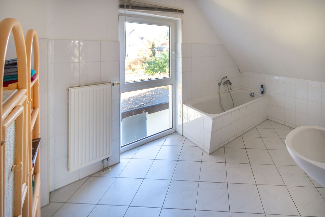 DG Wannenbad mit WB und WC