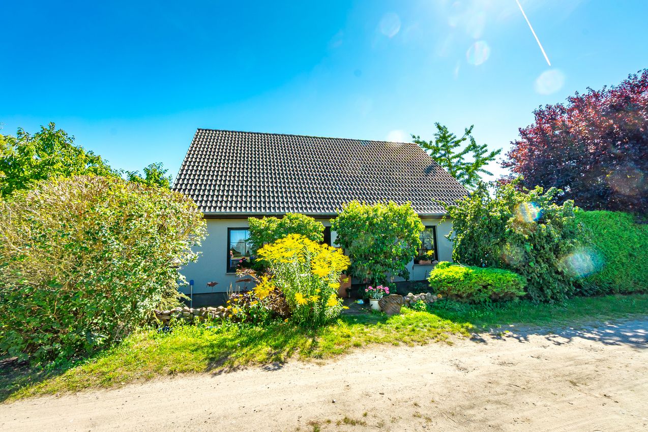 Hausansicht Straßenseite