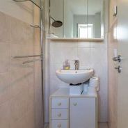 EG Gäste-WC mit Waschbecken