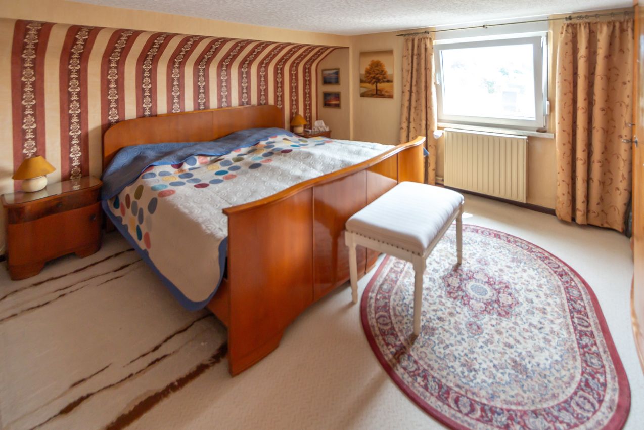 DG Schlafzimmer (geringe Deckenhöhe)