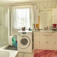 EG Wannenbad mit Dusche WB, WC