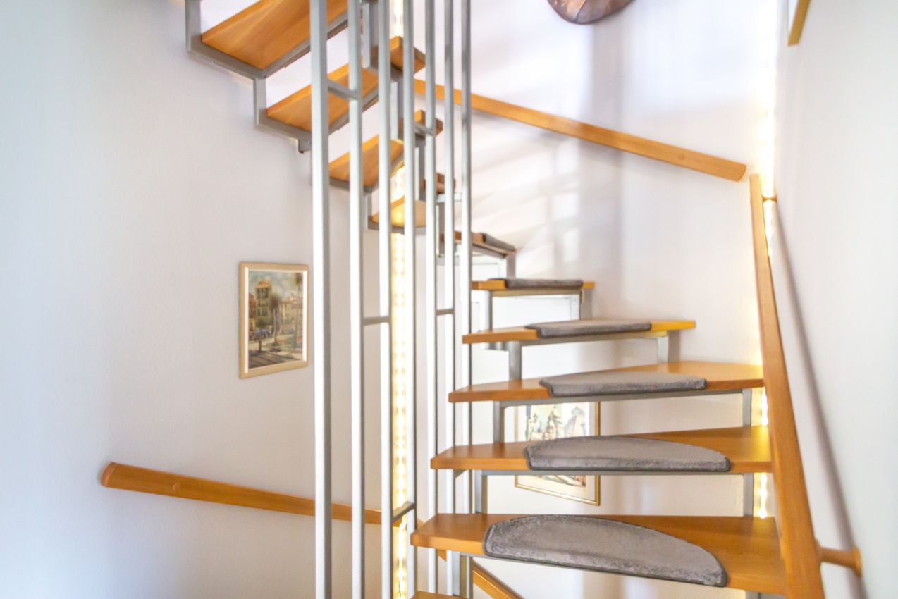 EG Treppe zum Dachgeschoss