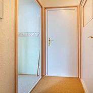 DG Mittelflur Ansicht von Treppe