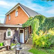 Hausansicht vom Garten