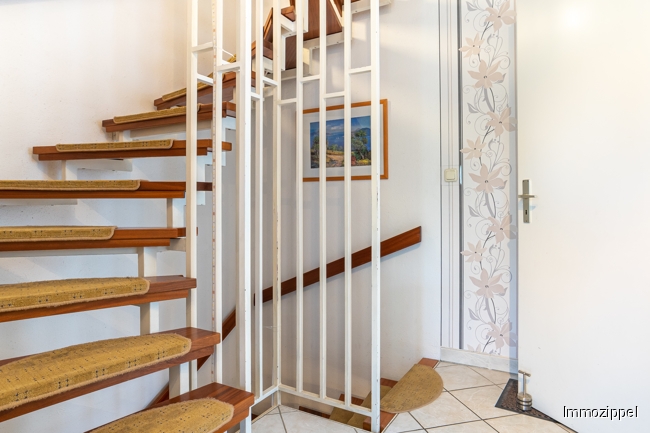 EG Treppe zum DG
