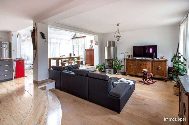 EG Blick ins Wohnzimmer