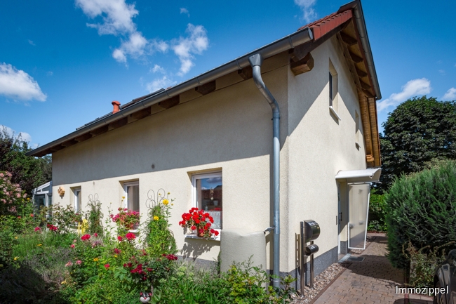 Hausansicht von der Straße