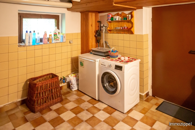 KG Waschmaschinenstellplatz in der Mitteldiele