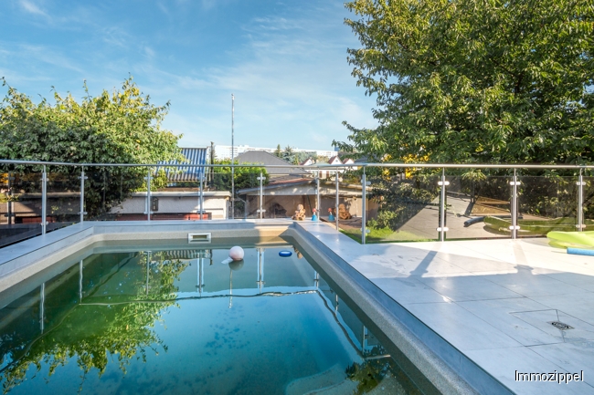 Pool am Haus
