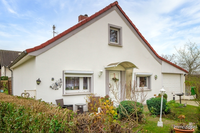 Hausansicht von der Straße