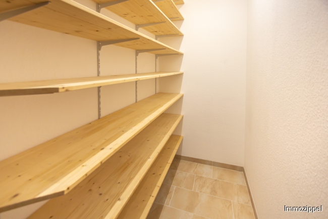 EG Raum für Garderobe