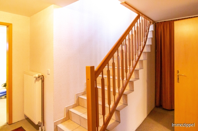 KG Mitteldiele mit Treppe zum EG
