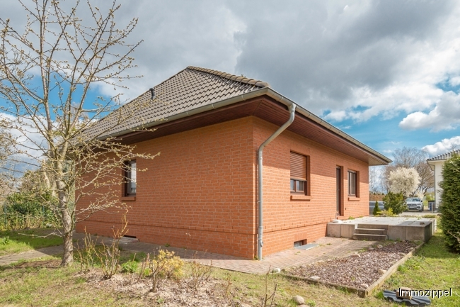 Hausansicht vom Garten