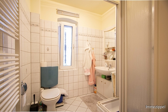 EG Duschbad mit WB und WC