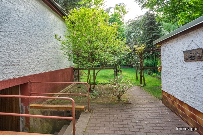Kellerzugang vom Garten