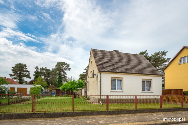 Hausansicht von links