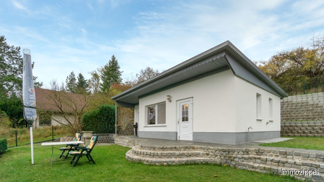 Terrasse vor dem Wochenendhaus