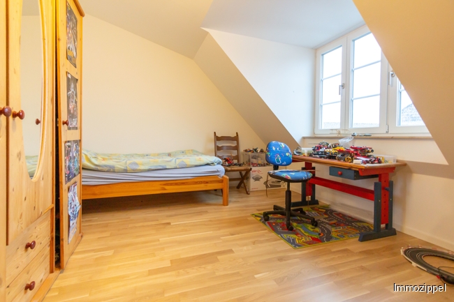 Schlafzimmer Ansicht 1