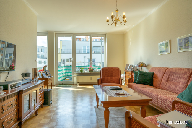 Wohnzimmer Ansicht 1