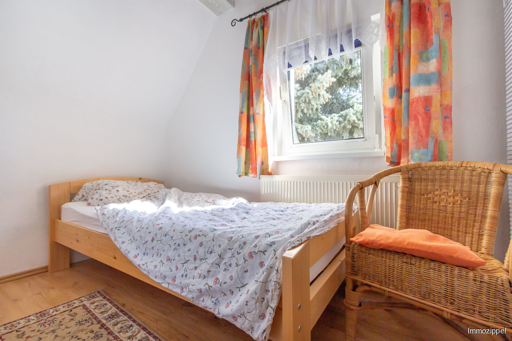 OG Schlafzimmer 3 (zum Badausbau vorbereitet) 