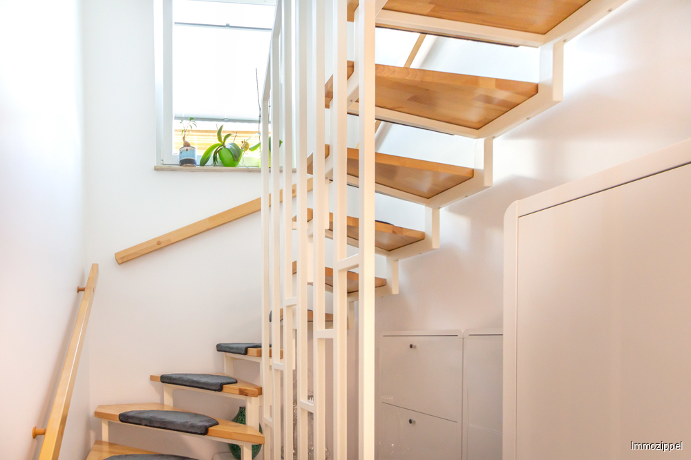EG Treppe zum OG
