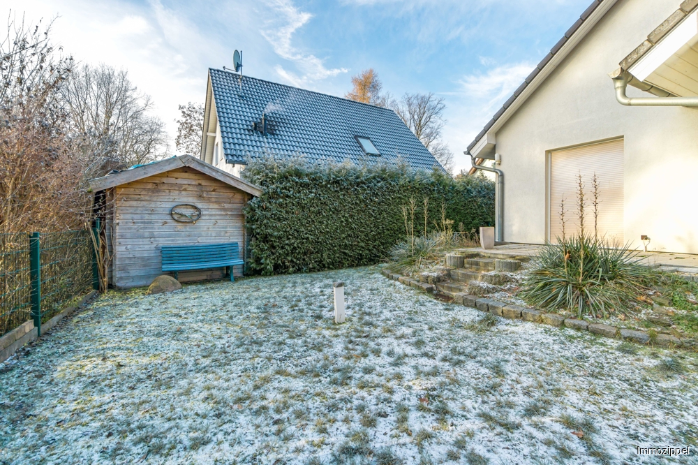 Süd-Ost-Terrasse mit Zugang zum Esszimmer