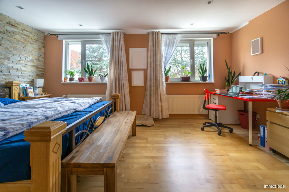 OG Großes Schlafzimmer