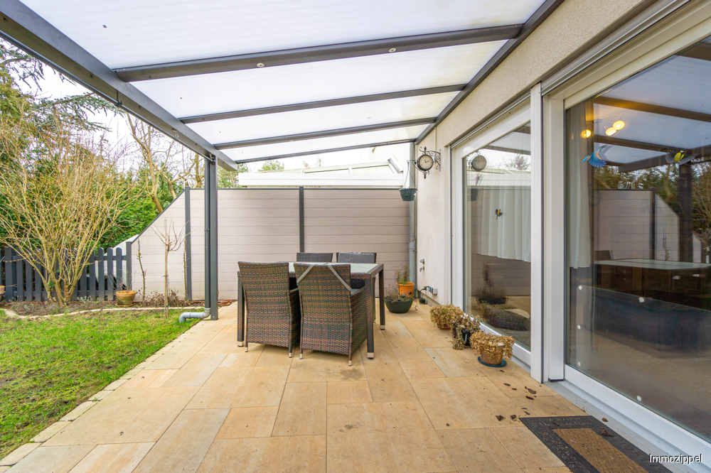 Überdachte Terrasse