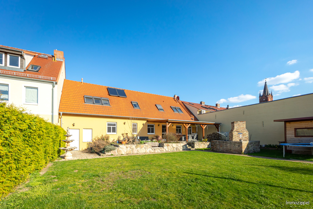 Hausansicht von Gartenseite