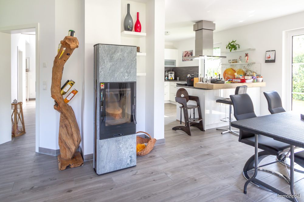 EG Wohnzimmer mit Speckstein-Kaminofen