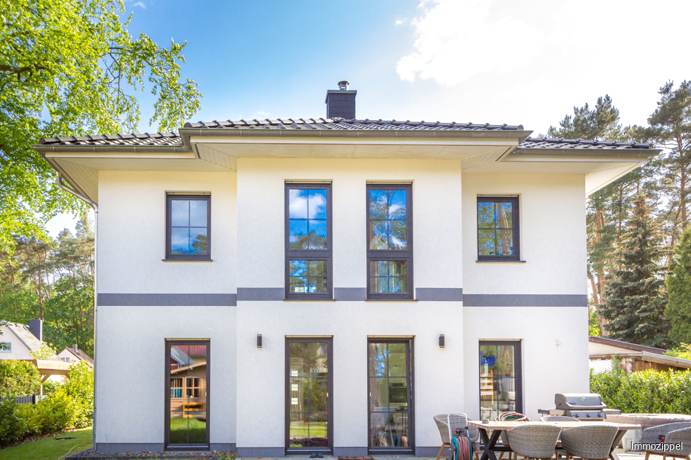 Hausansicht vom Garten