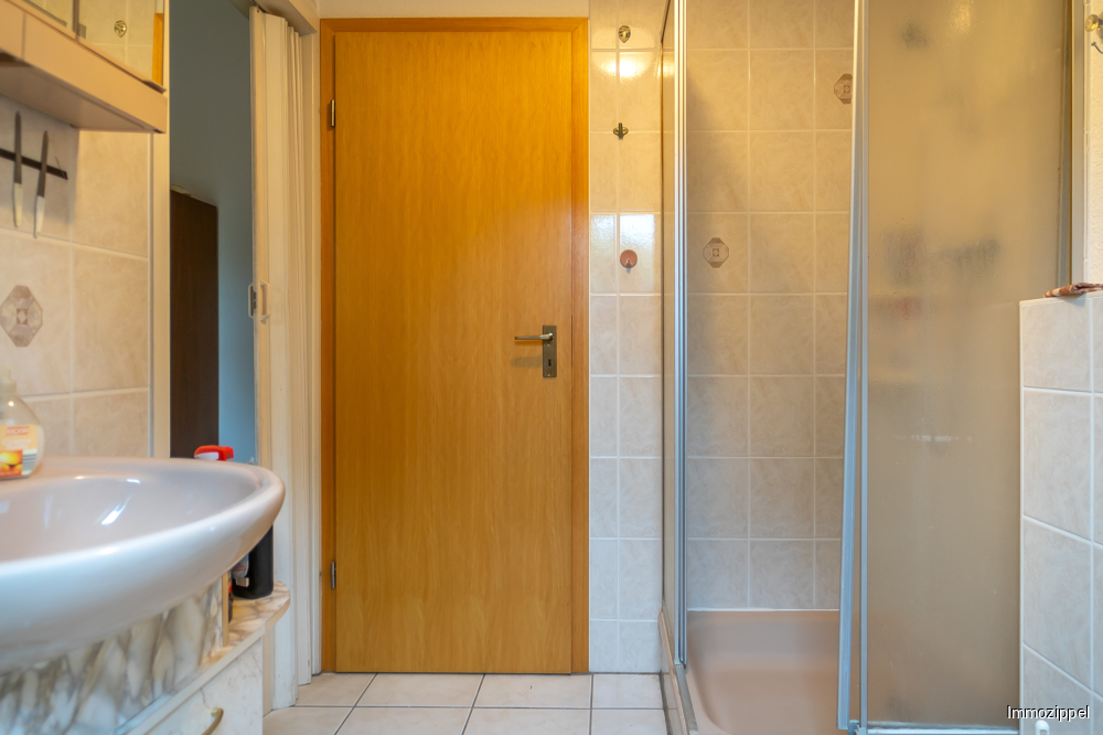 DG Duschbad  WB und WC Ansicht 2
