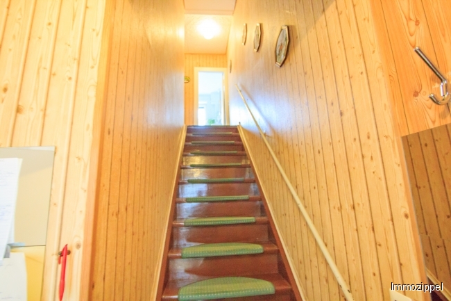 EG Treppe zum OG