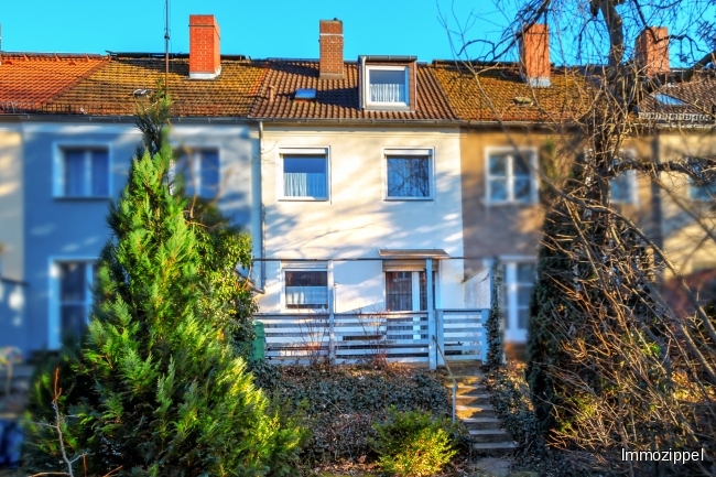Hausansicht vom Garten